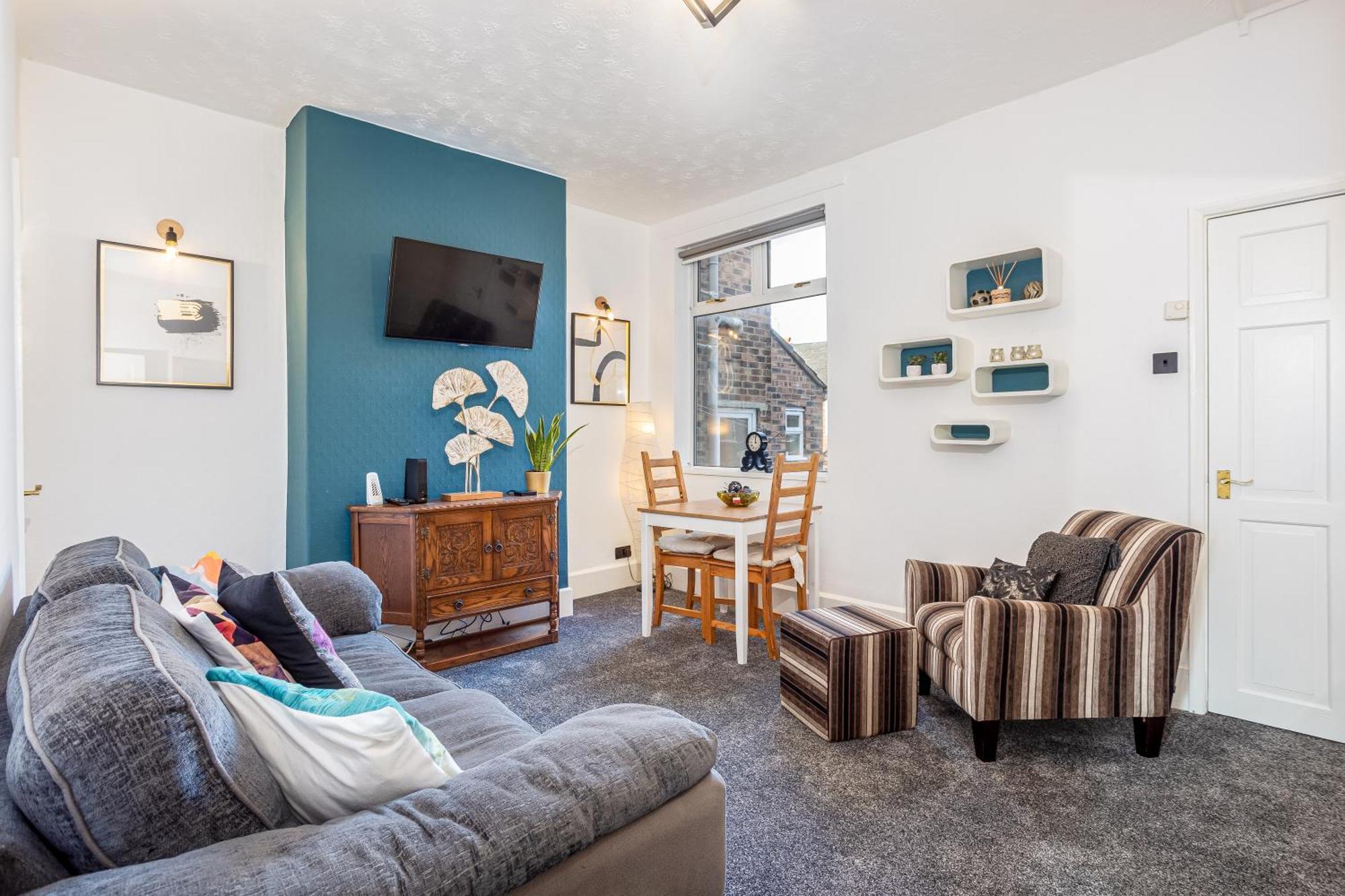Coronation House By Yourstays - 3 Bedroom House In Newcastle-Under-Lyme Stoke-on-Trent Esterno foto