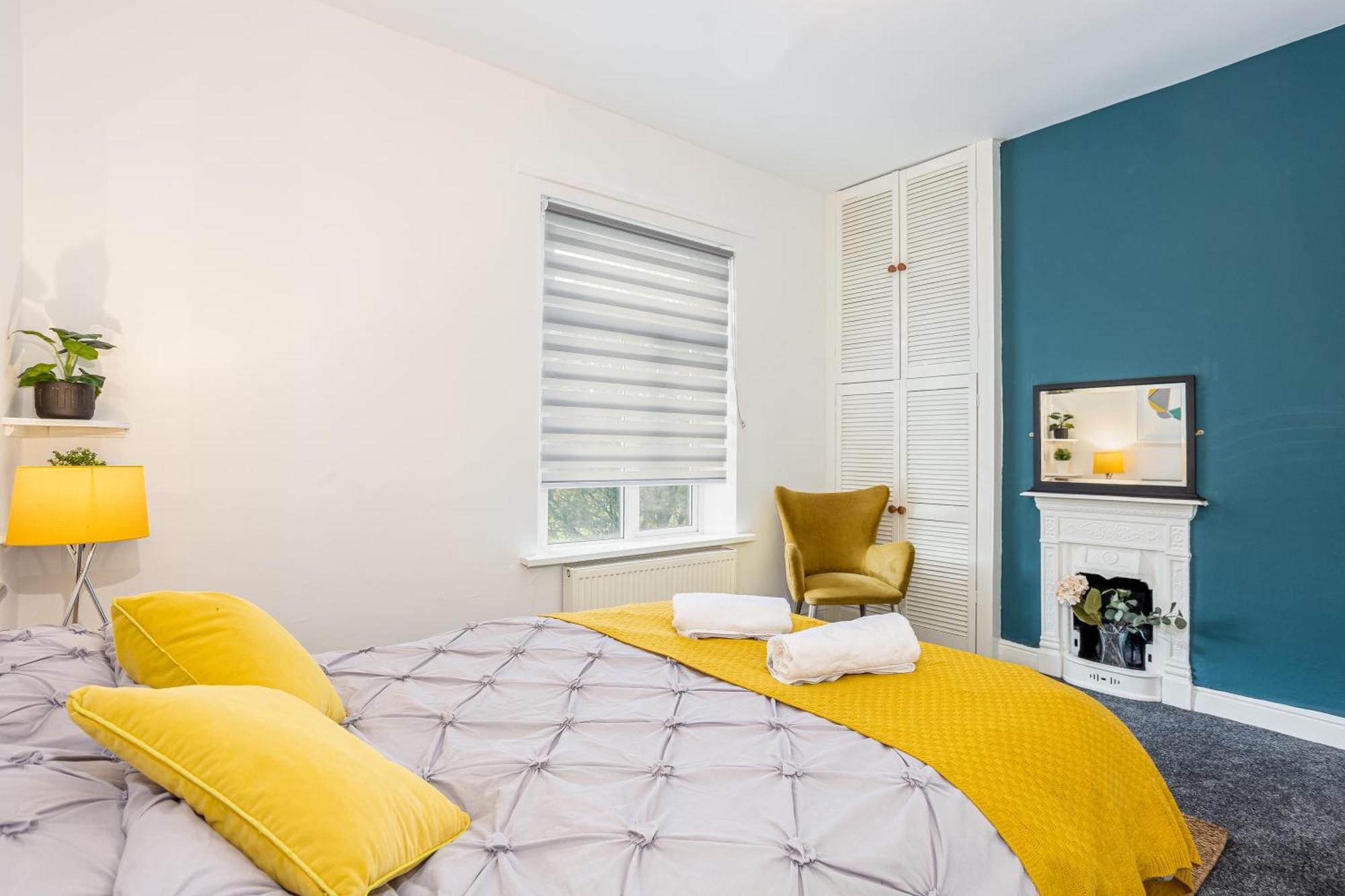 Coronation House By Yourstays - 3 Bedroom House In Newcastle-Under-Lyme Stoke-on-Trent Esterno foto