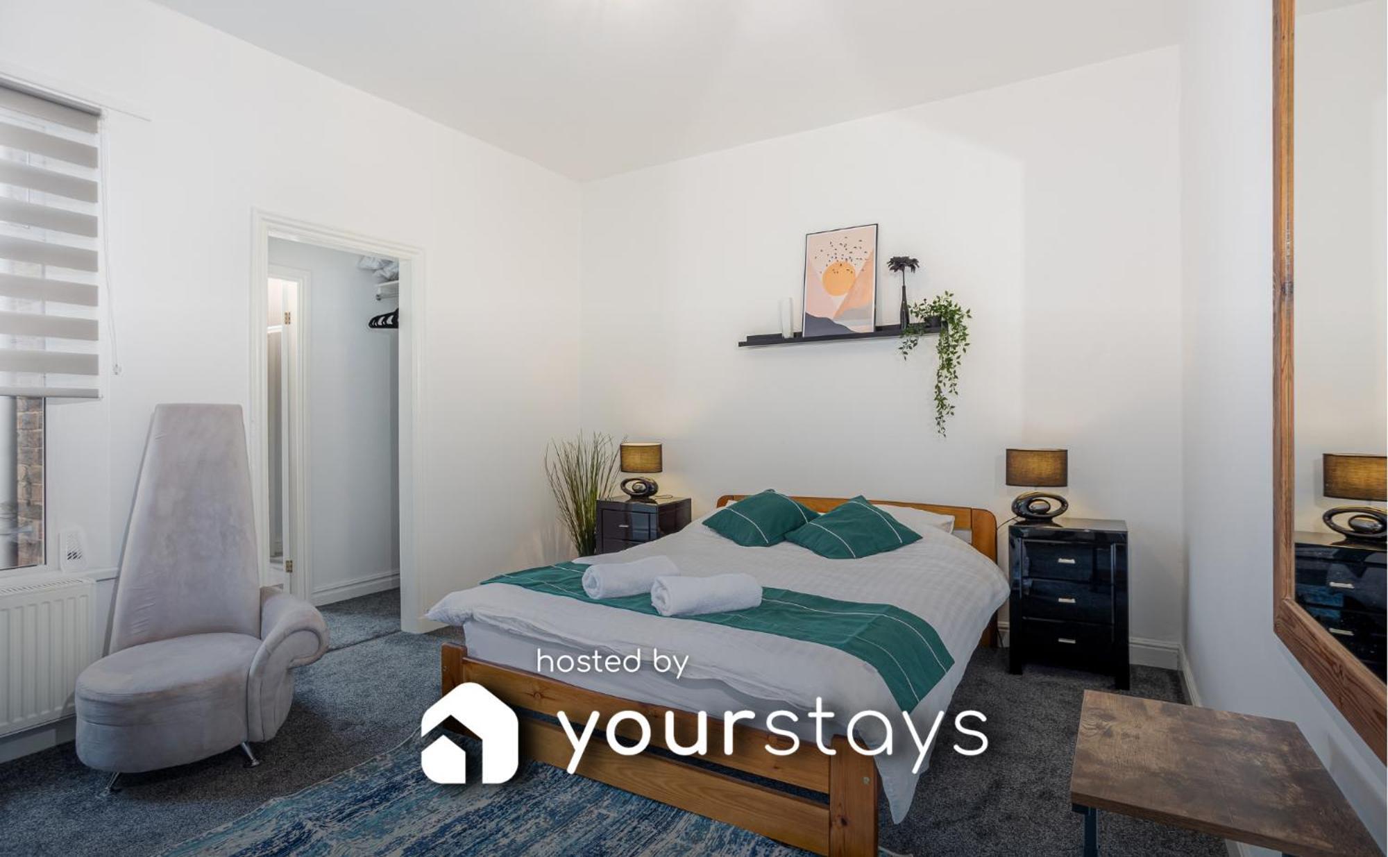Coronation House By Yourstays - 3 Bedroom House In Newcastle-Under-Lyme Stoke-on-Trent Esterno foto